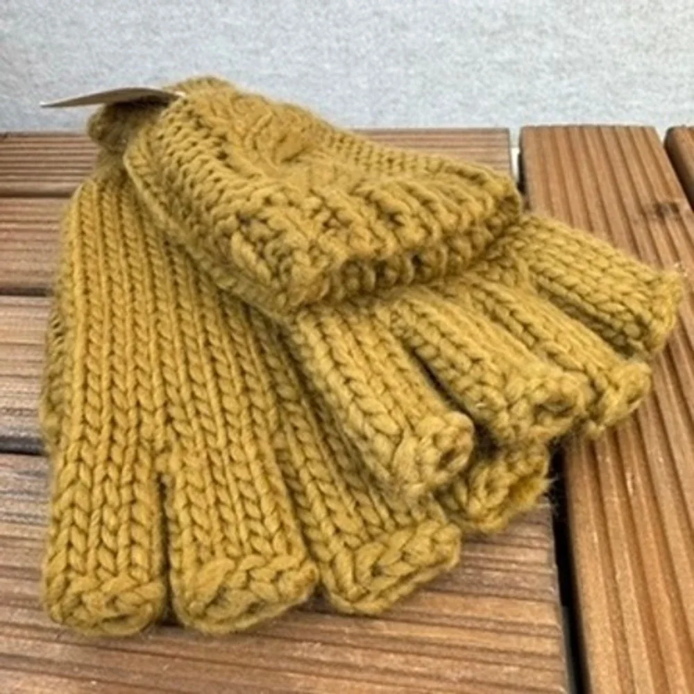 Mitten Fingerless Gloves Mustard Yellow Cable Knit Convertible NEW
